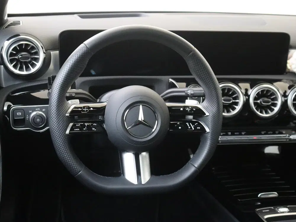 Mercedes-Benz A-Klasse 250 e 140 Year Edition uit 2026, foto 10