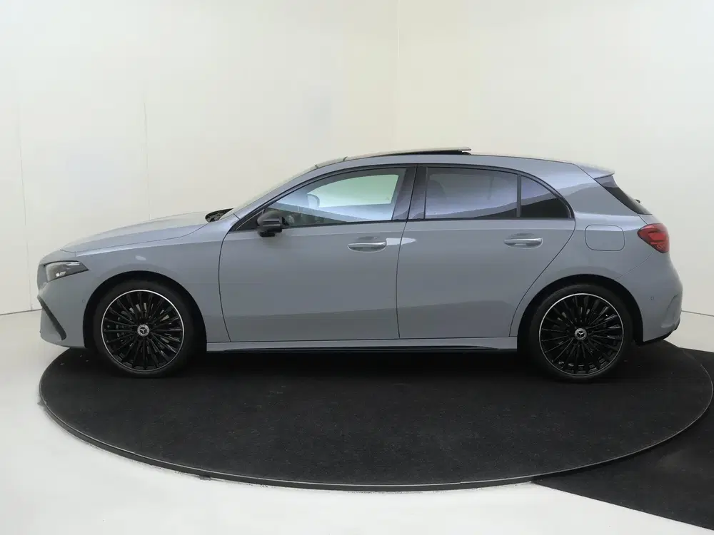 Mercedes-Benz A-Klasse 250 e 140 Year Edition uit 2026, foto 8