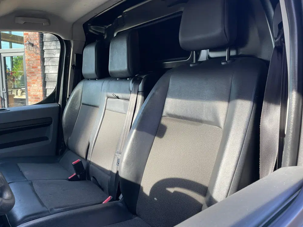 Opel Vivaro 1.5 CDTI L2H1 uit 2021, foto 9
