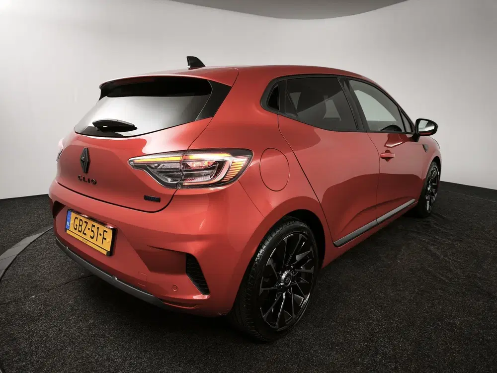 Renault Clio 1.6 E-Tech Full Hybrid 145 esprit Alpine uit 2024, foto 2