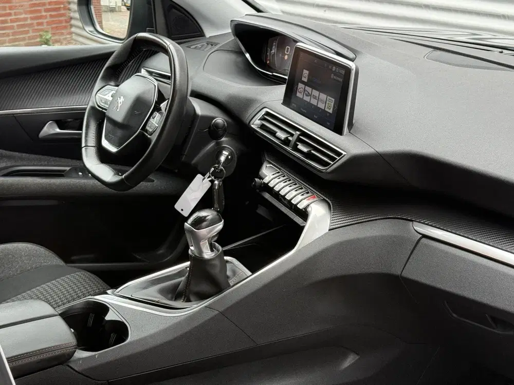 Peugeot 3008 1.2 Cruise Carplay Camera NL Auto Unkiek 7 uit 2020, foto 11