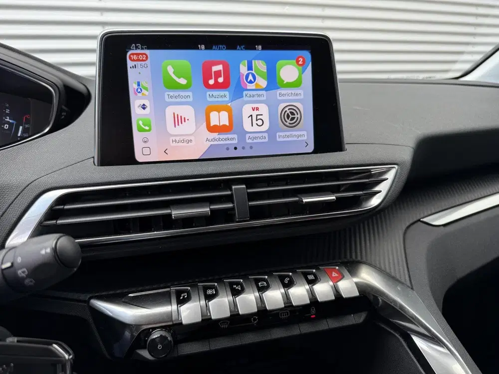 Peugeot 3008 1.2 Cruise Carplay Camera NL Auto Unkiek 7 uit 2020, foto 8