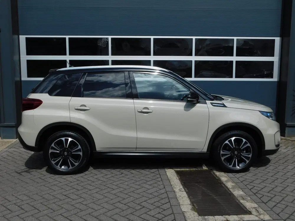 Suzuki Vitara 1.4 Boosterjet Style Smart Hybrid uit 2020, foto 6