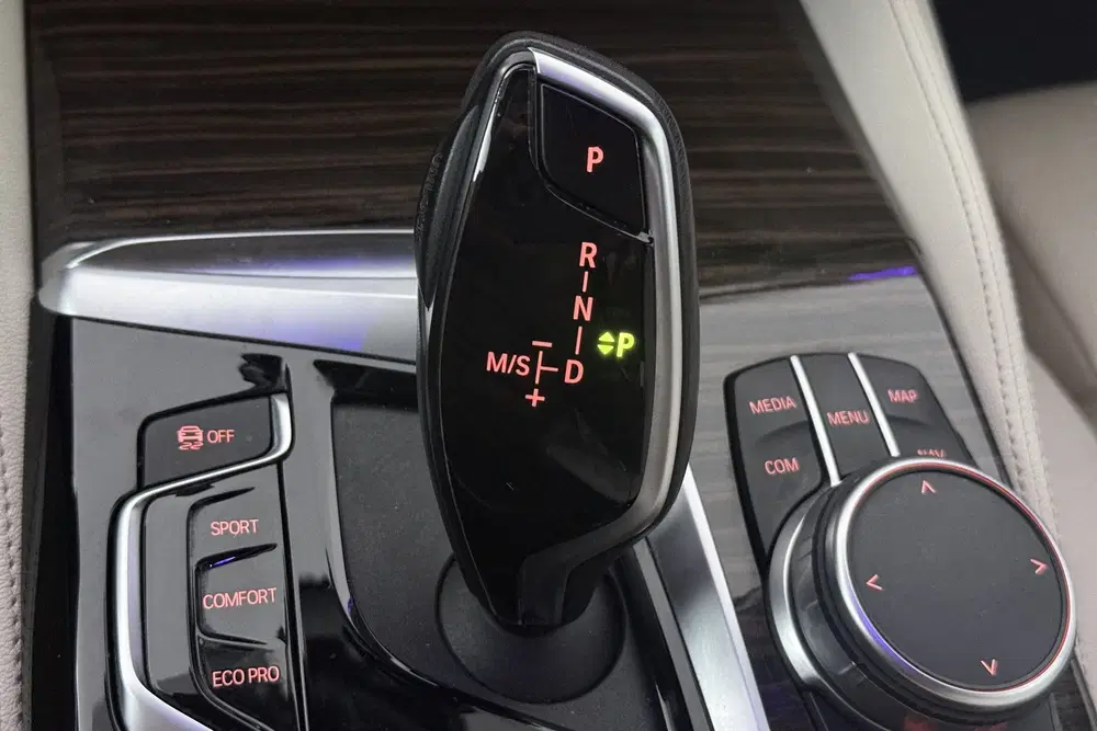 BMW 5-serie 5 Serie 520i High Executive Edition (STOEL uit 2020, foto 11