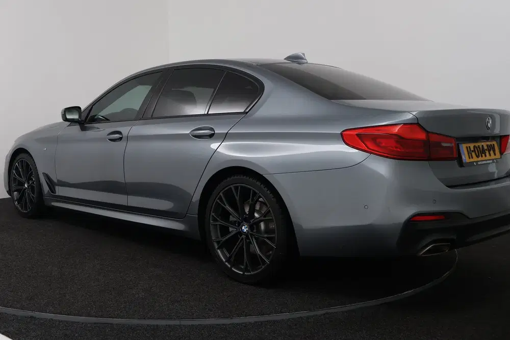 BMW 5-serie 5 Serie 520i High Executive Edition (STOEL uit 2020, foto 5