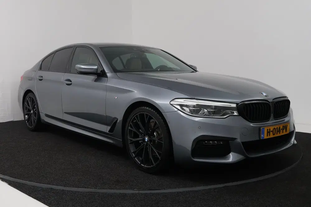 BMW 5-serie 5 Serie 520i High Executive Edition (STOEL uit 2020, foto 8