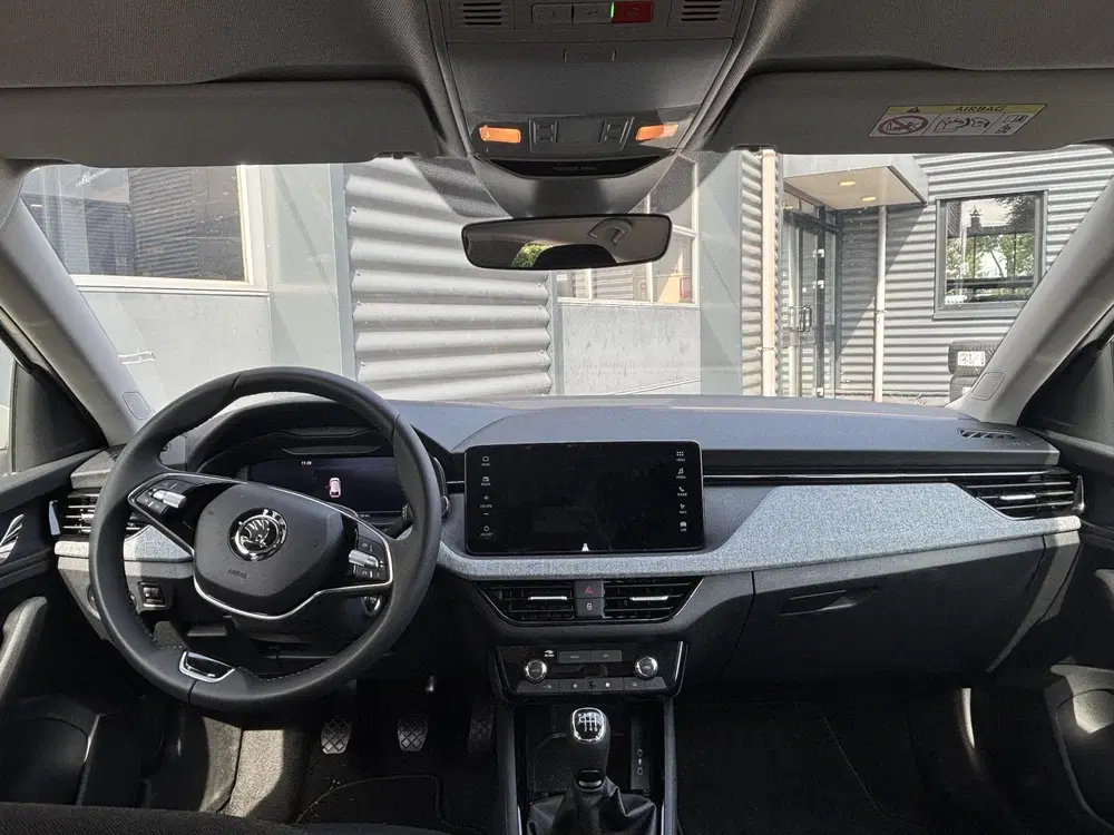 Skoda Scala 1.0 TSI Business Edition uit 2024, foto 5