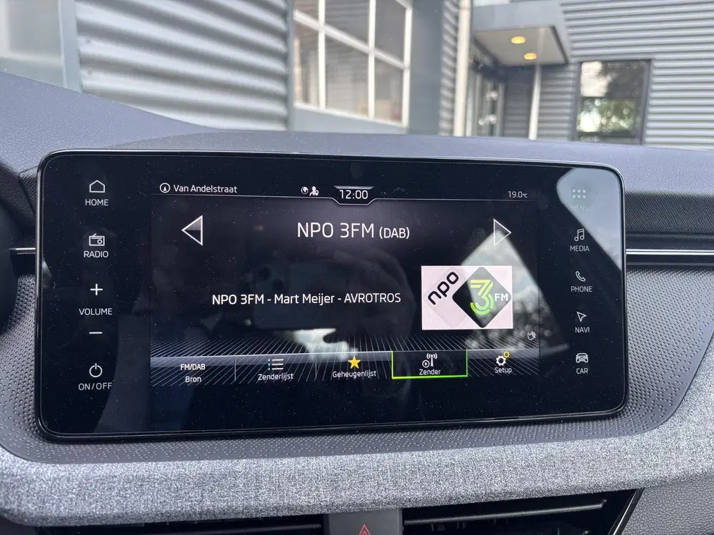 Skoda Scala 1.0 TSI Business Edition uit 2024, foto 7