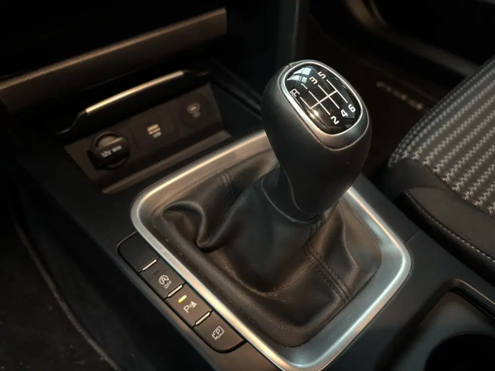 Kia Ceed 1.5 T-GDi DynamicLine uit 2025, foto 3