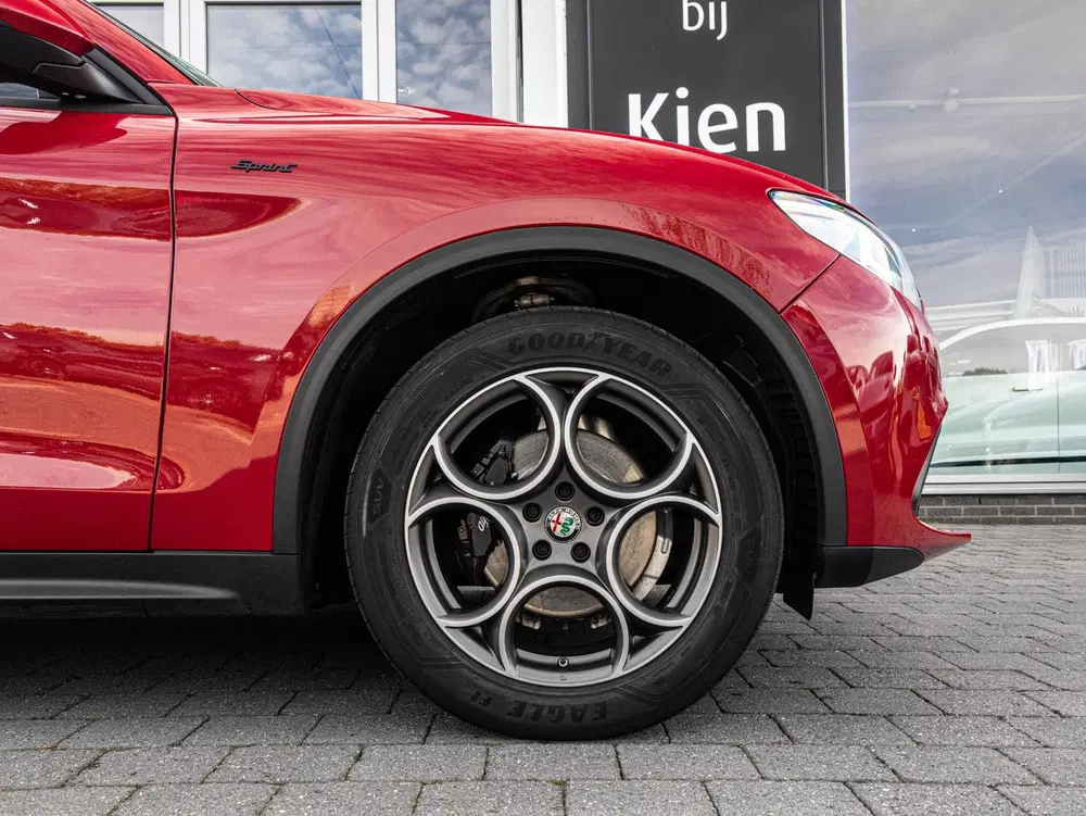 Alfa Romeo Stelvio 2.0 T AWD Q4 uit 2021, foto 5