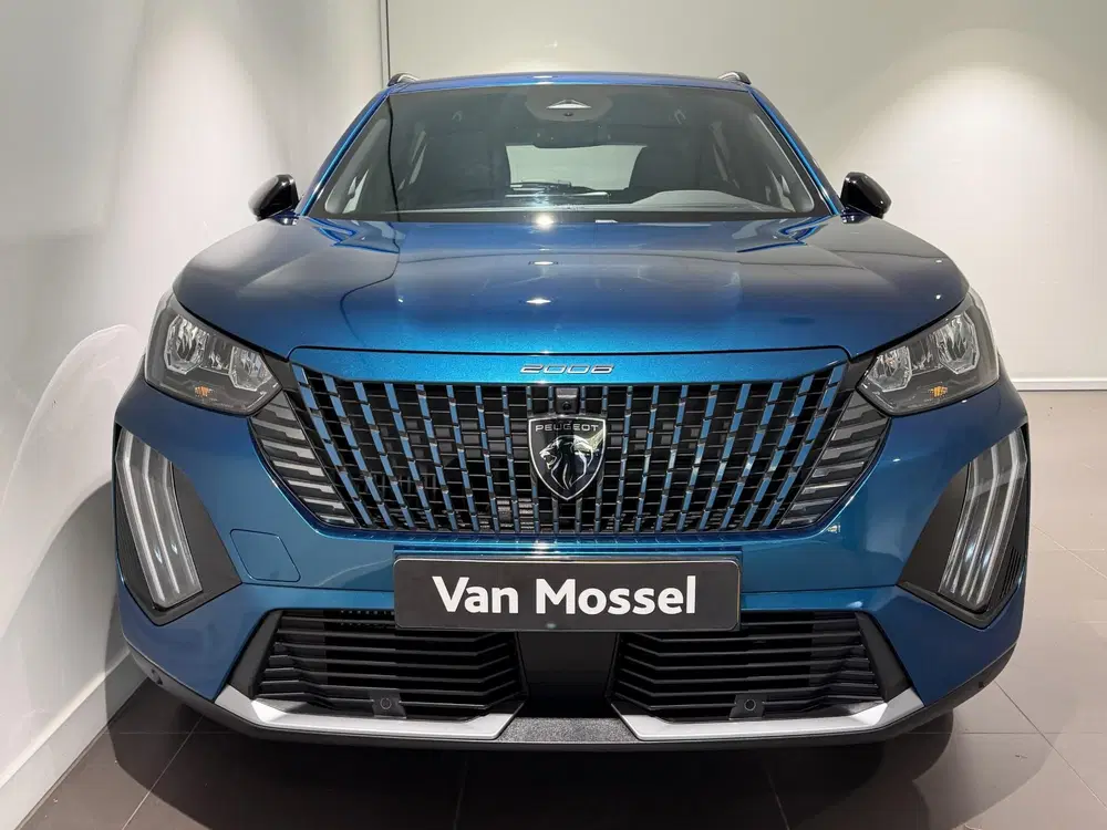 Peugeot 2008 1.2 Hybrid 145 Allure uit 2026, foto 3