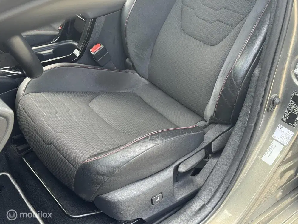 Toyota Corolla 2.0 Hybrid Executive JBL HUD uit 2019, foto 13