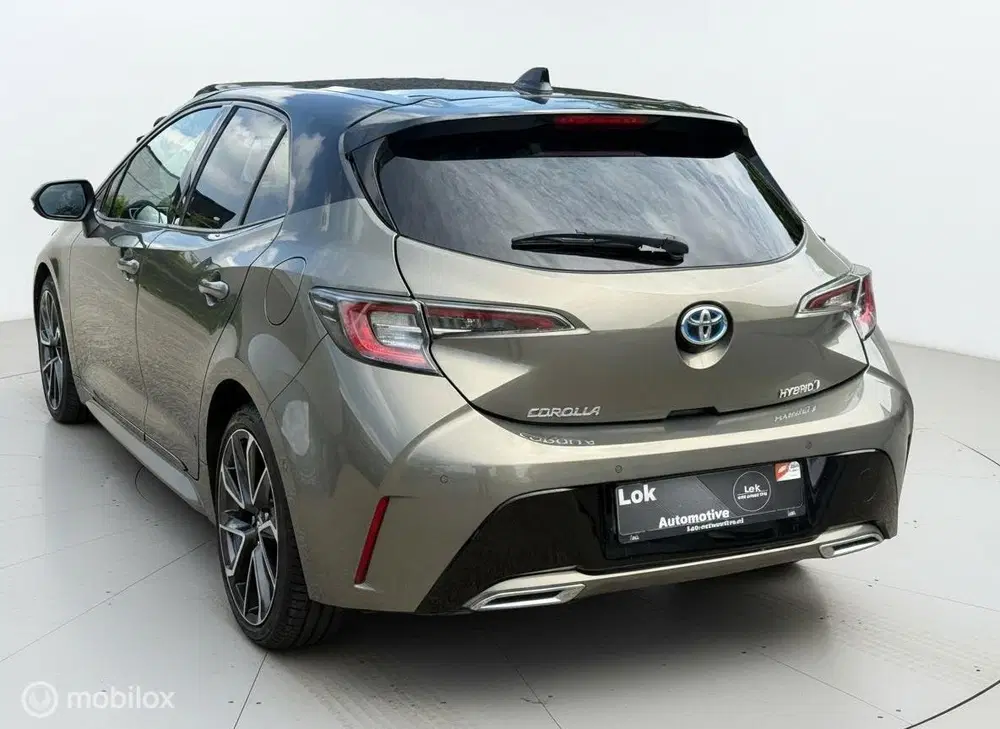 Toyota Corolla 2.0 Hybrid Executive JBL HUD uit 2019, foto 2