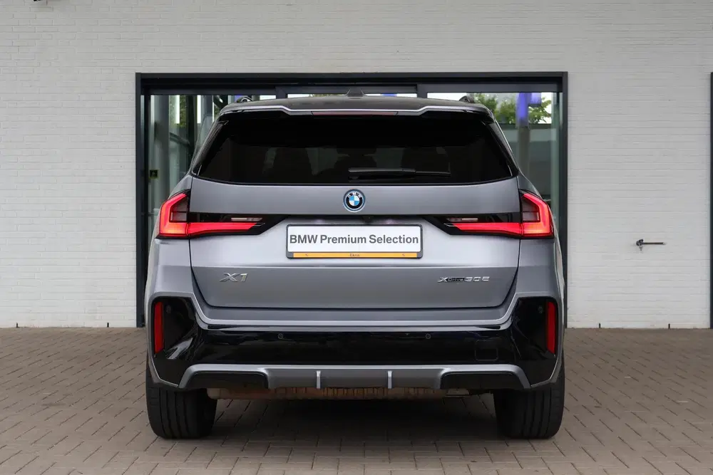BMW X1 xDrive30e uit 2023, foto 5