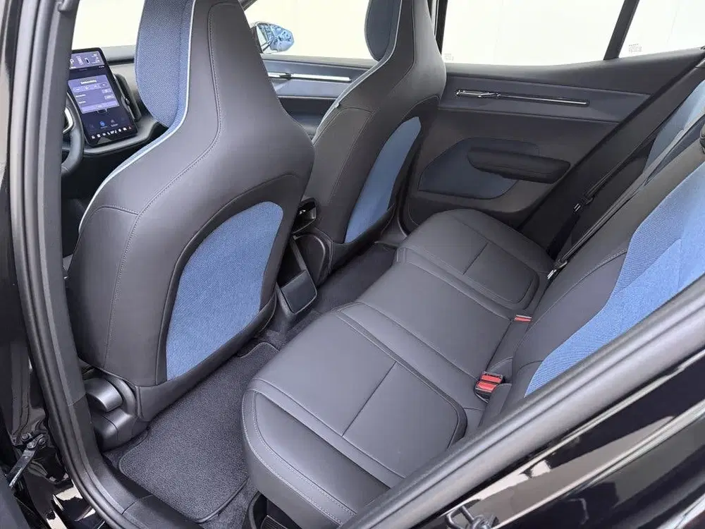 Volvo EX30 Single Motor Core 51 kWh SOH uit 2025, foto 10
