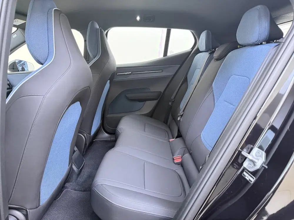 Volvo EX30 Single Motor Core 51 kWh SOH uit 2025, foto 9