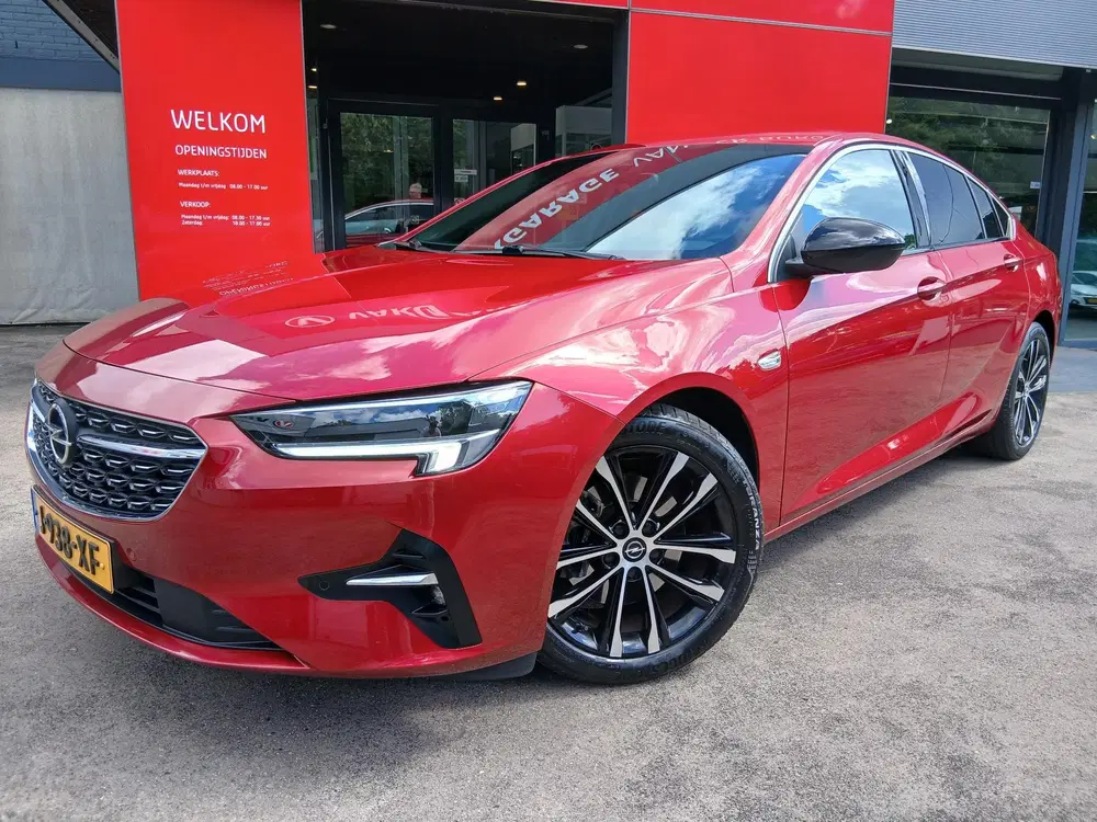 Opel Insignia Sport 2.0 Turbo Business Elegance Trekha uit 2020, foto 2