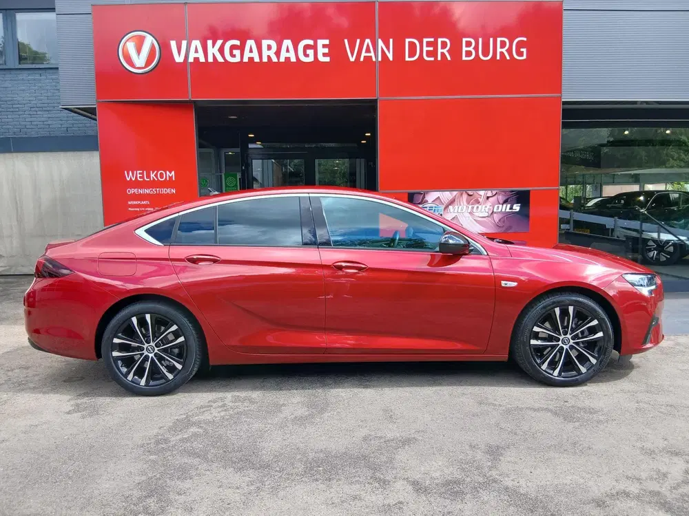 Opel Insignia Sport 2.0 Turbo Business Elegance Trekha uit 2020, foto 4