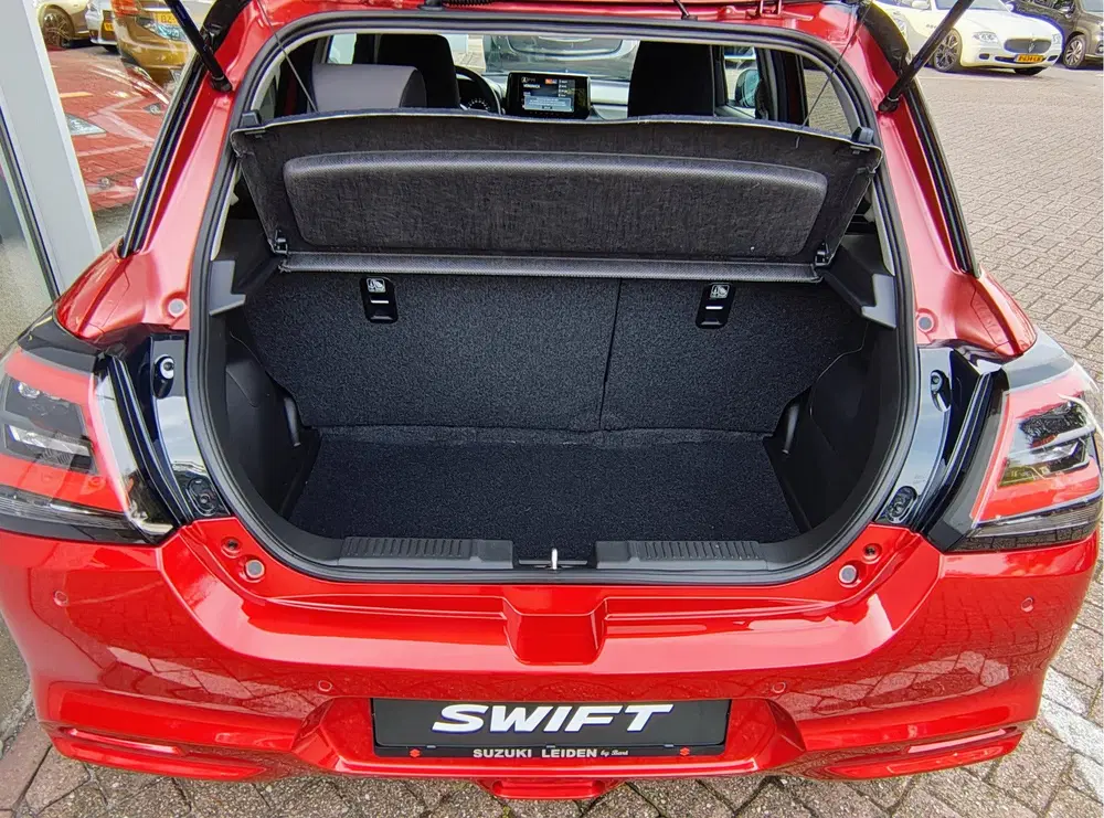 Suzuki Swift 1.2 STYLE SMART HYBRID AUTOMAAT Direct Lev uit 2026, foto 11