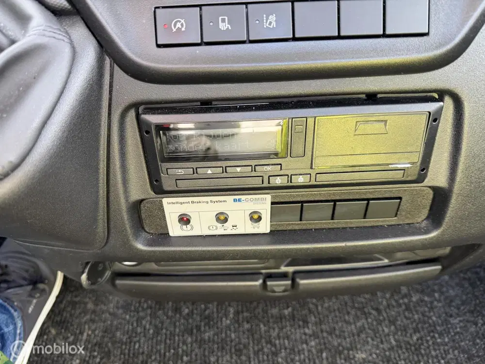 Iveco Daily 35C16D 2.3 410 gehele combi vervoer voor 3 uit 2024, foto 9