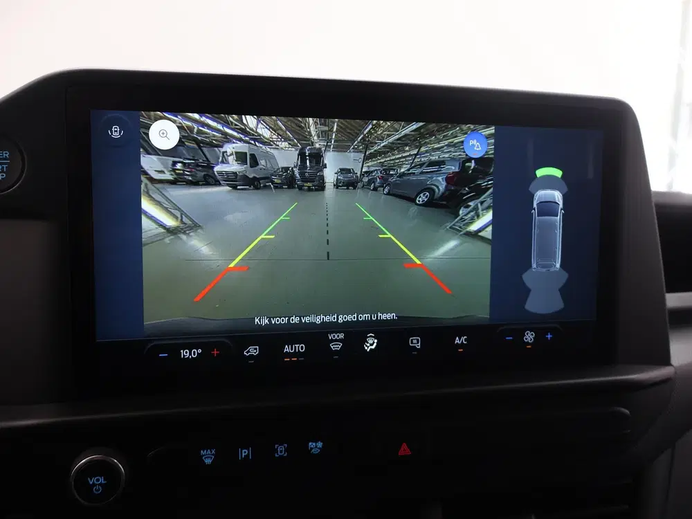 Ford Transit Custom 320 uit 2024, foto 12