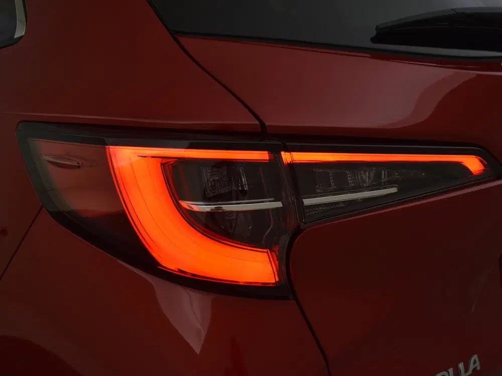 Toyota Corolla 2.0 Hybrid Business Plus uit 2022, foto 10