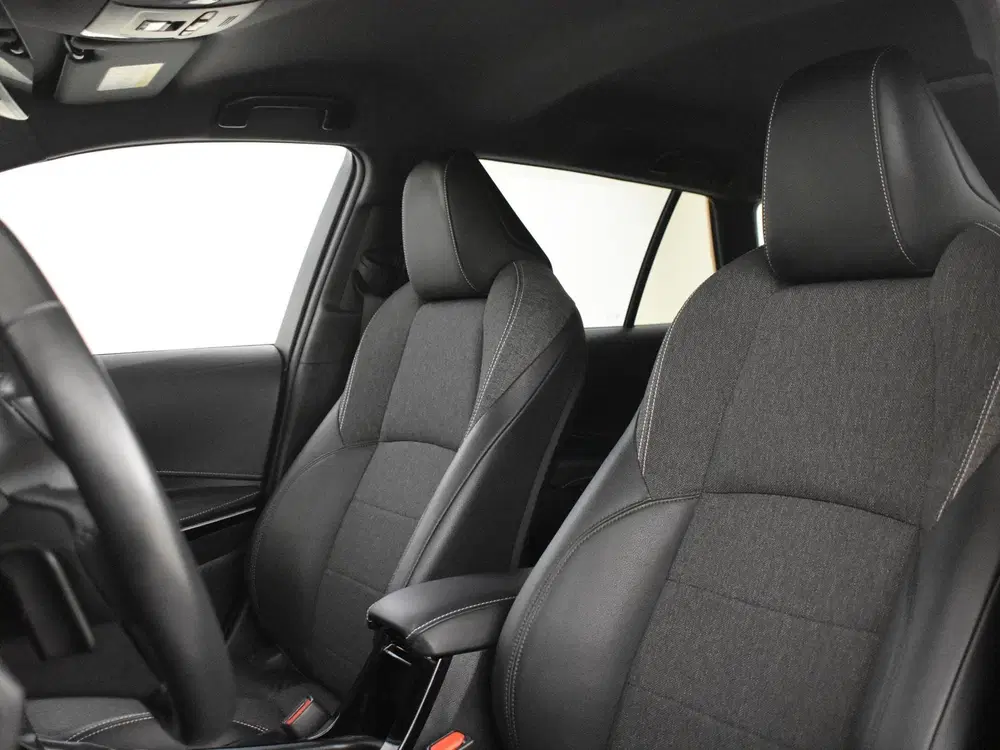 Toyota Corolla 2.0 Hybrid Business Plus uit 2022, foto 11