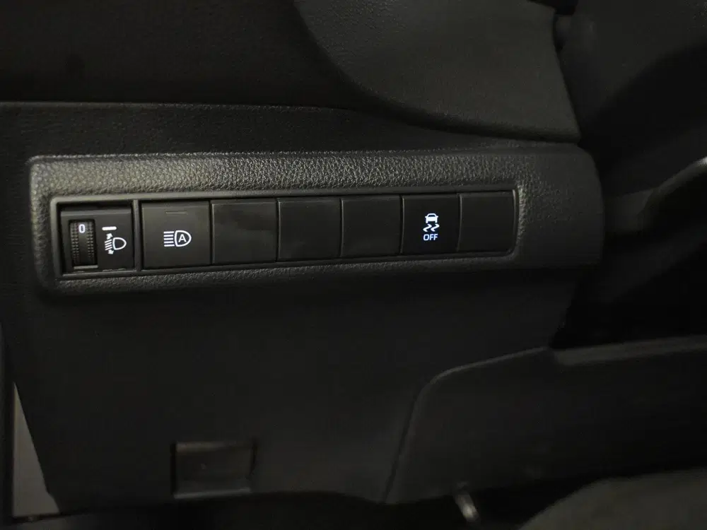 Toyota Corolla 2.0 Hybrid Business Plus uit 2022, foto 13
