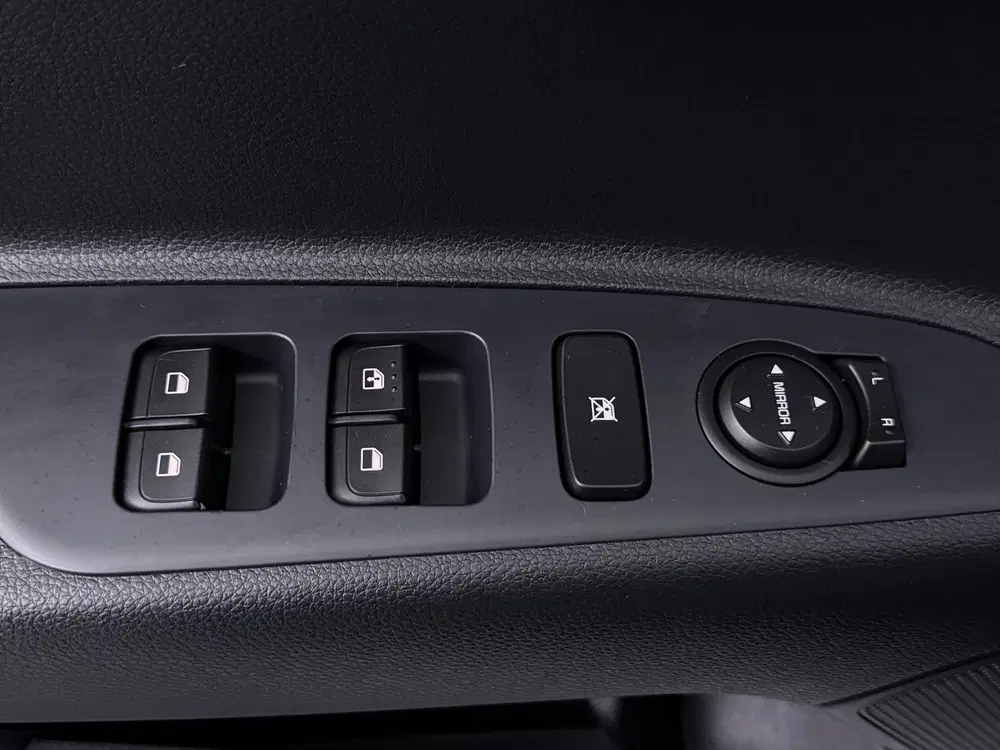 Kia Stonic 1.0 T-GDi MHEV DynamicLine uit 2025, foto 4