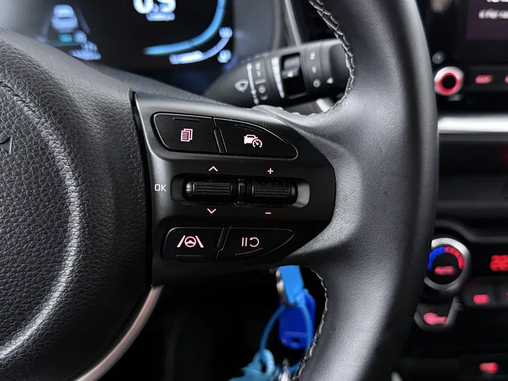 Kia Stonic 1.0 T-GDi MHEV DynamicLine uit 2025, foto 8
