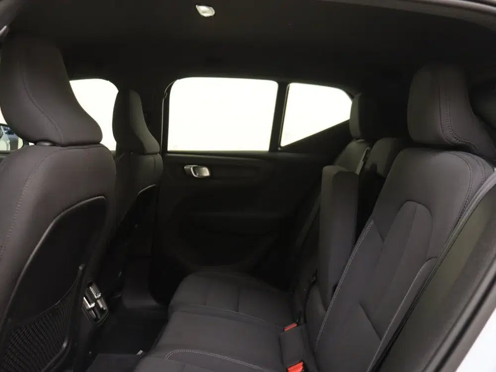 Volvo EX40 Extended Plus 82 kWh uit 2025, foto 9