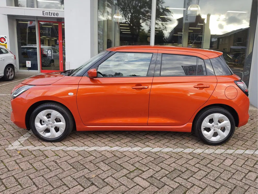 Suzuki Swift 1.2 SELECT SMART HYBRID Direct Leverbaar uit 2026, foto 2