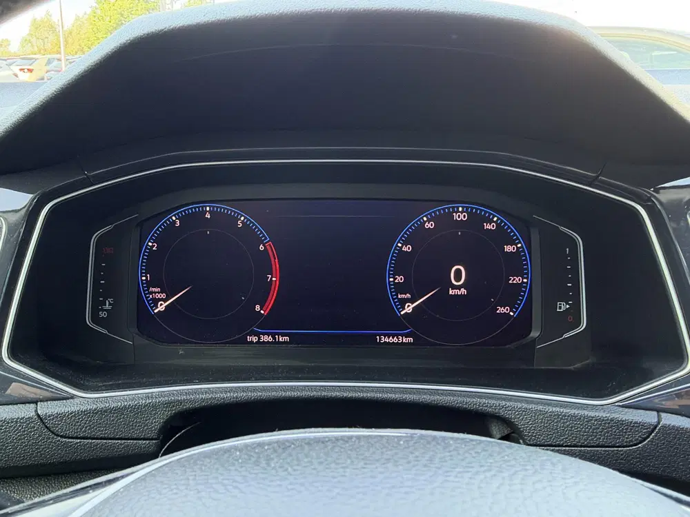 Volkswagen T-Roc 1.5 TSI Sport Business R uit 2019, foto 4
