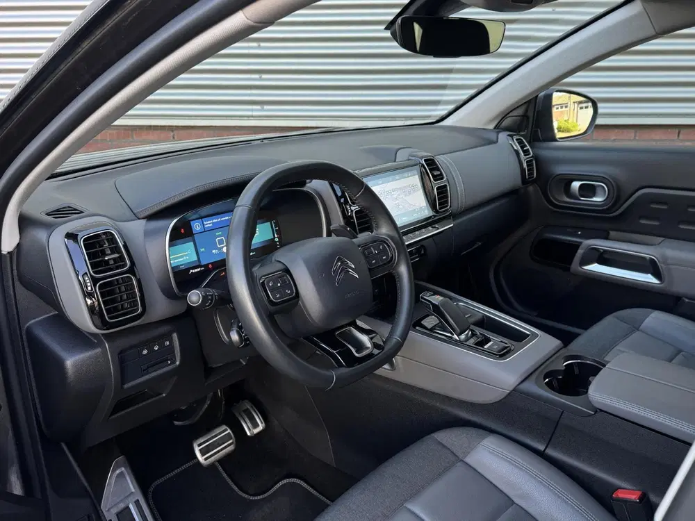 Citroën C5 Aircross Citroen C5 Aircross 1.6 Plug-in Hybrid 225 uit 2021, foto 12