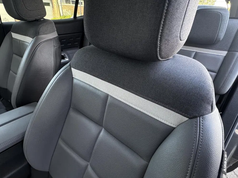 Citroën C5 Aircross Citroen C5 Aircross 1.6 Plug-in Hybrid 225 uit 2021, foto 15