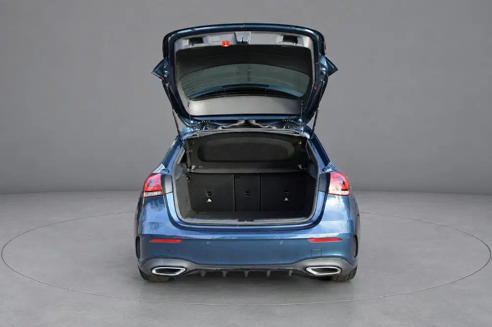 Mercedes-Benz A-Klasse 180 Business Solution AMG uit 2020, foto 11