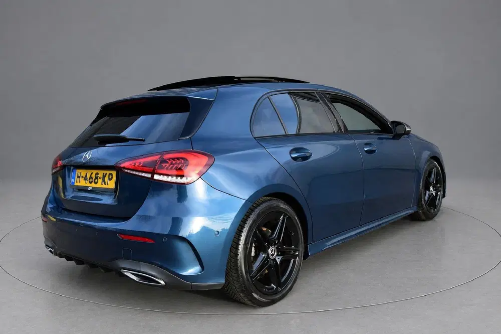 Mercedes-Benz A-Klasse 180 Business Solution AMG uit 2020, foto 13