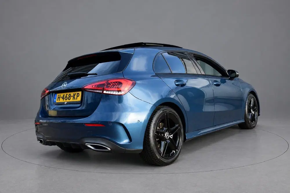 Mercedes-Benz A-Klasse 180 Business Solution AMG uit 2020, foto 15