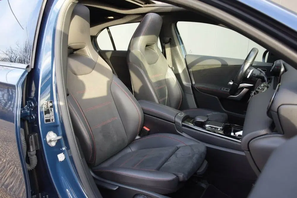 Mercedes-Benz A-Klasse 180 Business Solution AMG uit 2020, foto 8