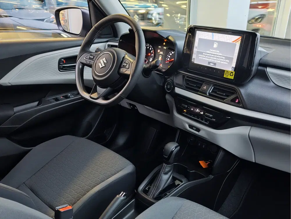 Suzuki Swift 1.2 STYLE SMART HYBRID AUTOMAAT Direct Lev uit 2026, foto 10