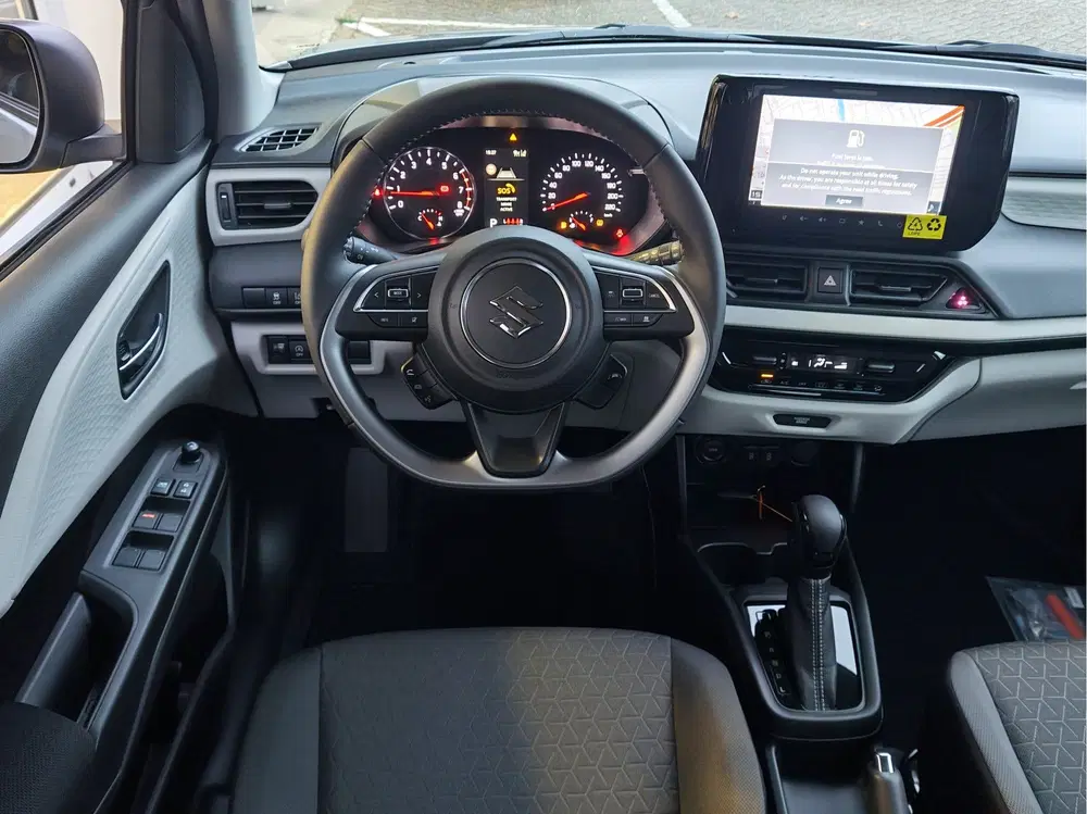 Suzuki Swift 1.2 STYLE SMART HYBRID AUTOMAAT Direct Lev uit 2026, foto 12