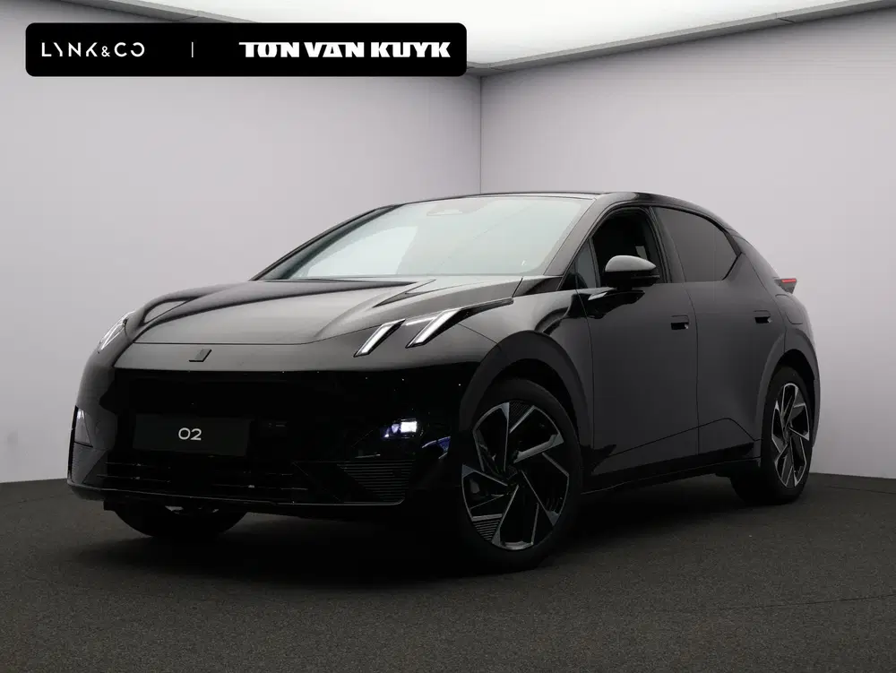 Lynk & Co 02 More 66 kWh MY27 Onyx Black uit 2026