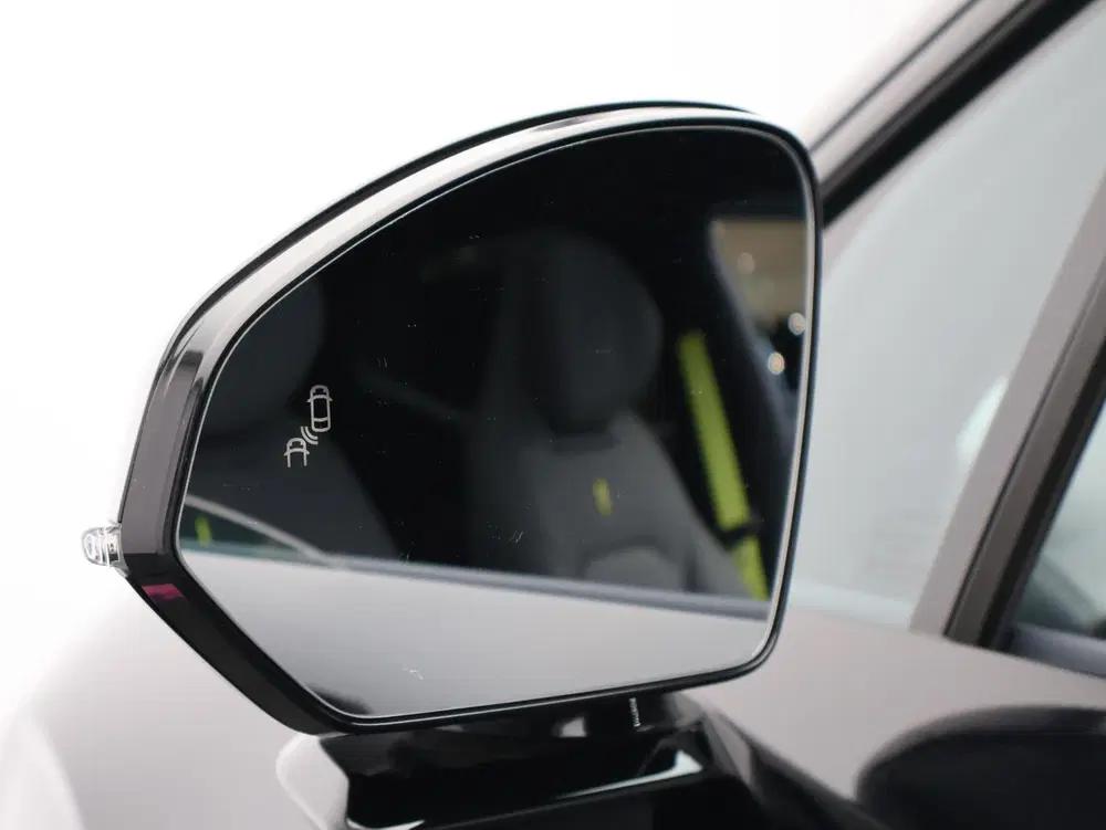 Lynk & Co 02 More 66 kWh MY27 Onyx Black uit 2026, foto 14