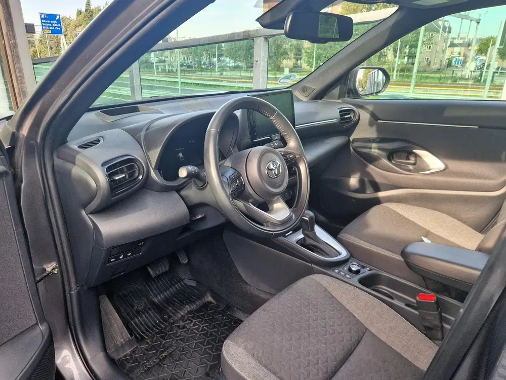 Toyota Yaris Cross 1.5 Hybrid uit 2022, foto 9