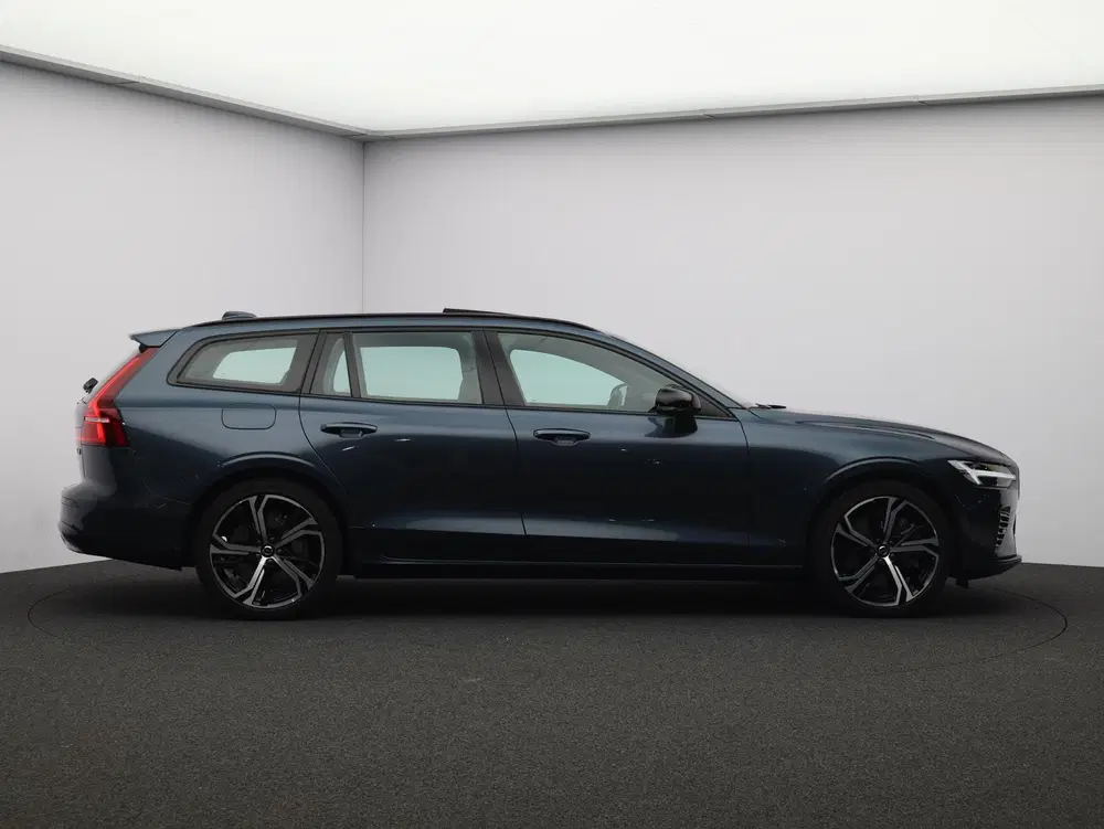 Volvo V60 2.0 T6 Plug-in hybrid AWD Plus Dark uit 2026, foto 7