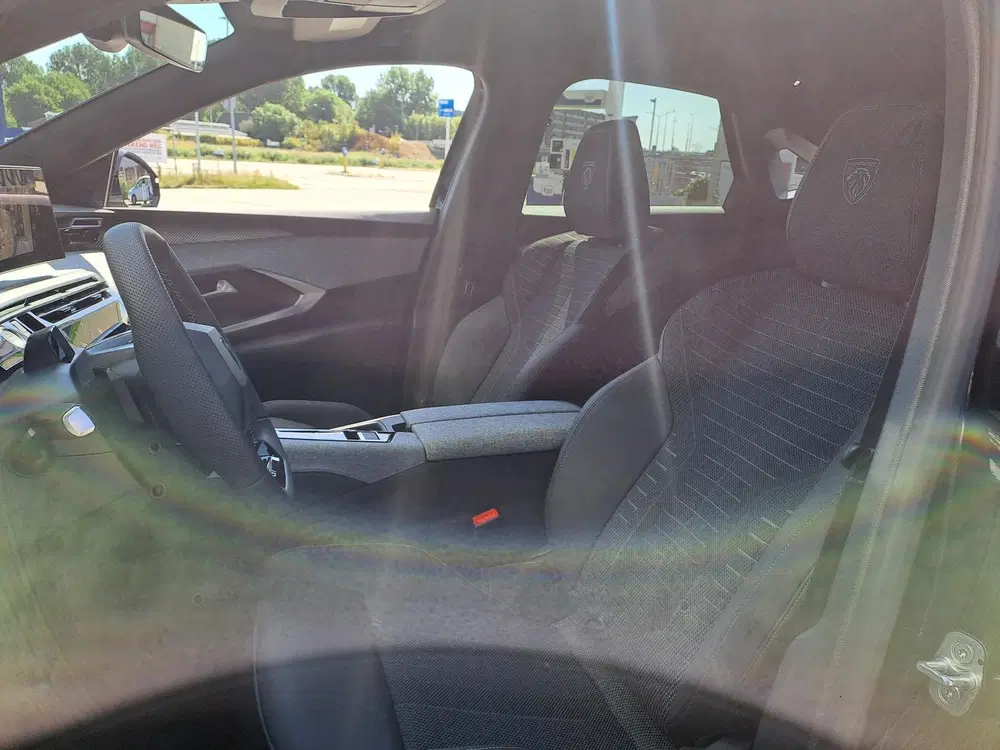 Peugeot 3008 GT Long Range 230 97 kWh uit 2026, foto 2