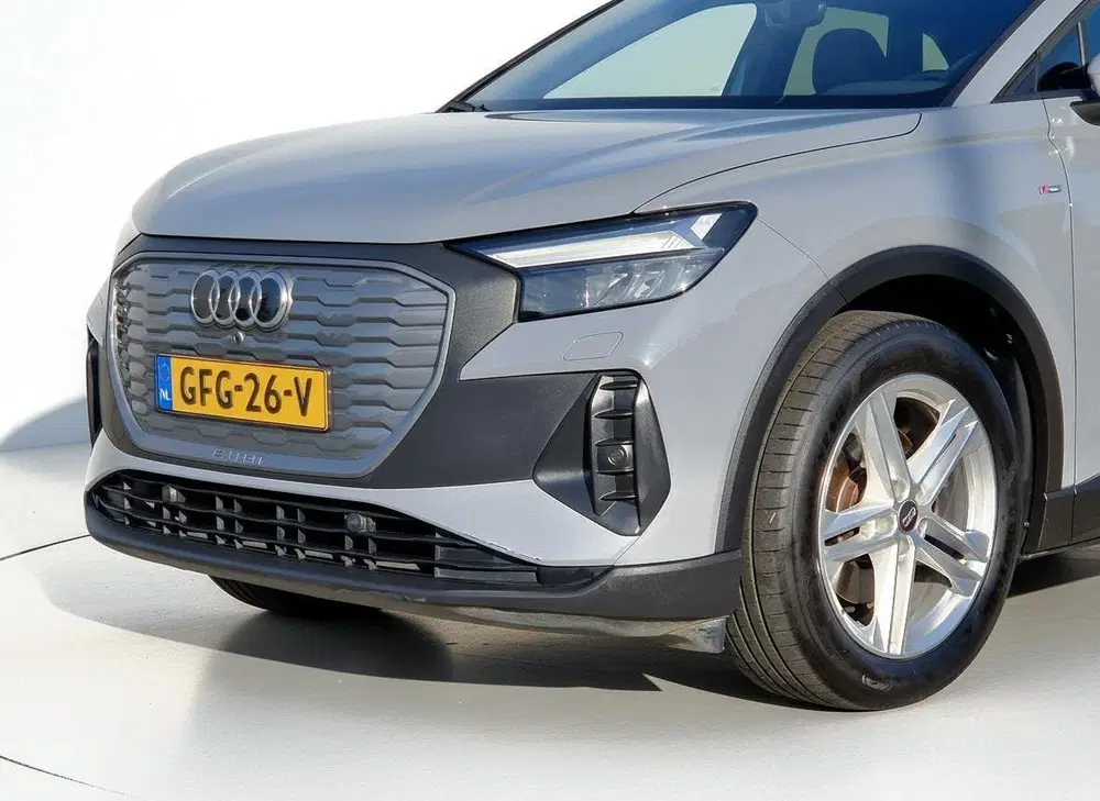 Audi Q4 e-tron 35 Launch edition 55 kWh uit 2021, foto 2