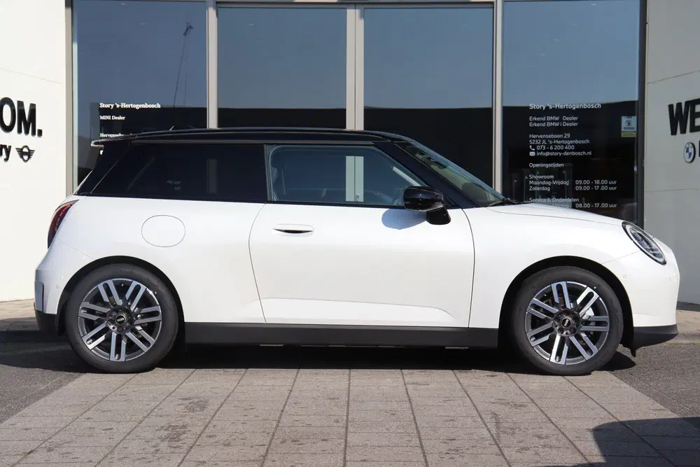 Mini Hatchback Cooper E uit 2026, foto 11