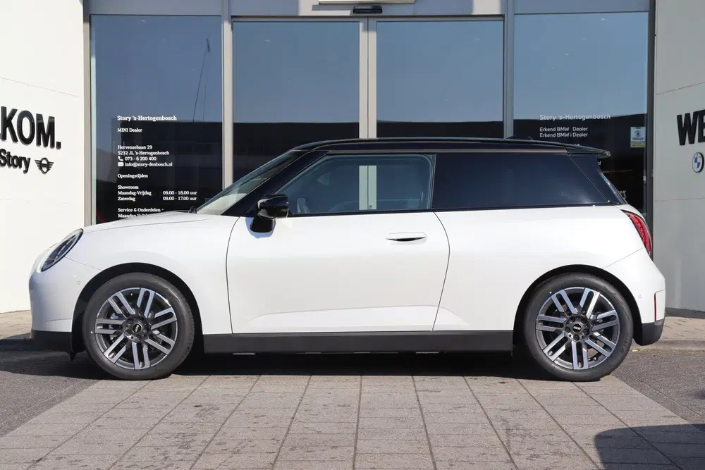 Mini Hatchback Cooper E uit 2026, foto 5