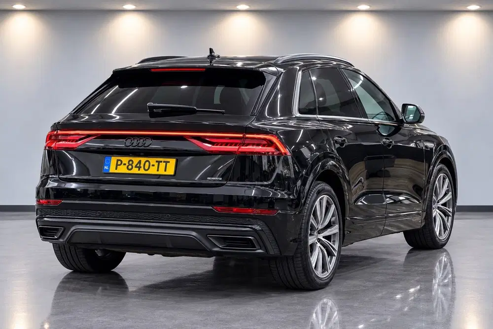 Audi Q8 55 TFSI e quattro Pro Line 360 CAM uit 2021, foto 6